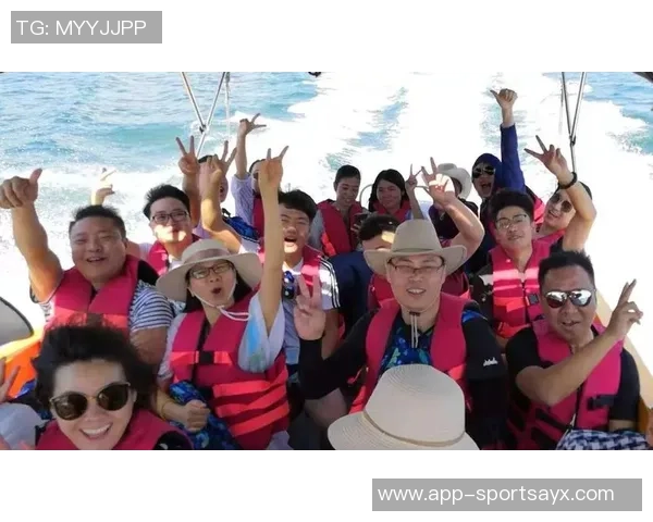 热火队友团建活动希罗分享游艇出海欢乐瞬间